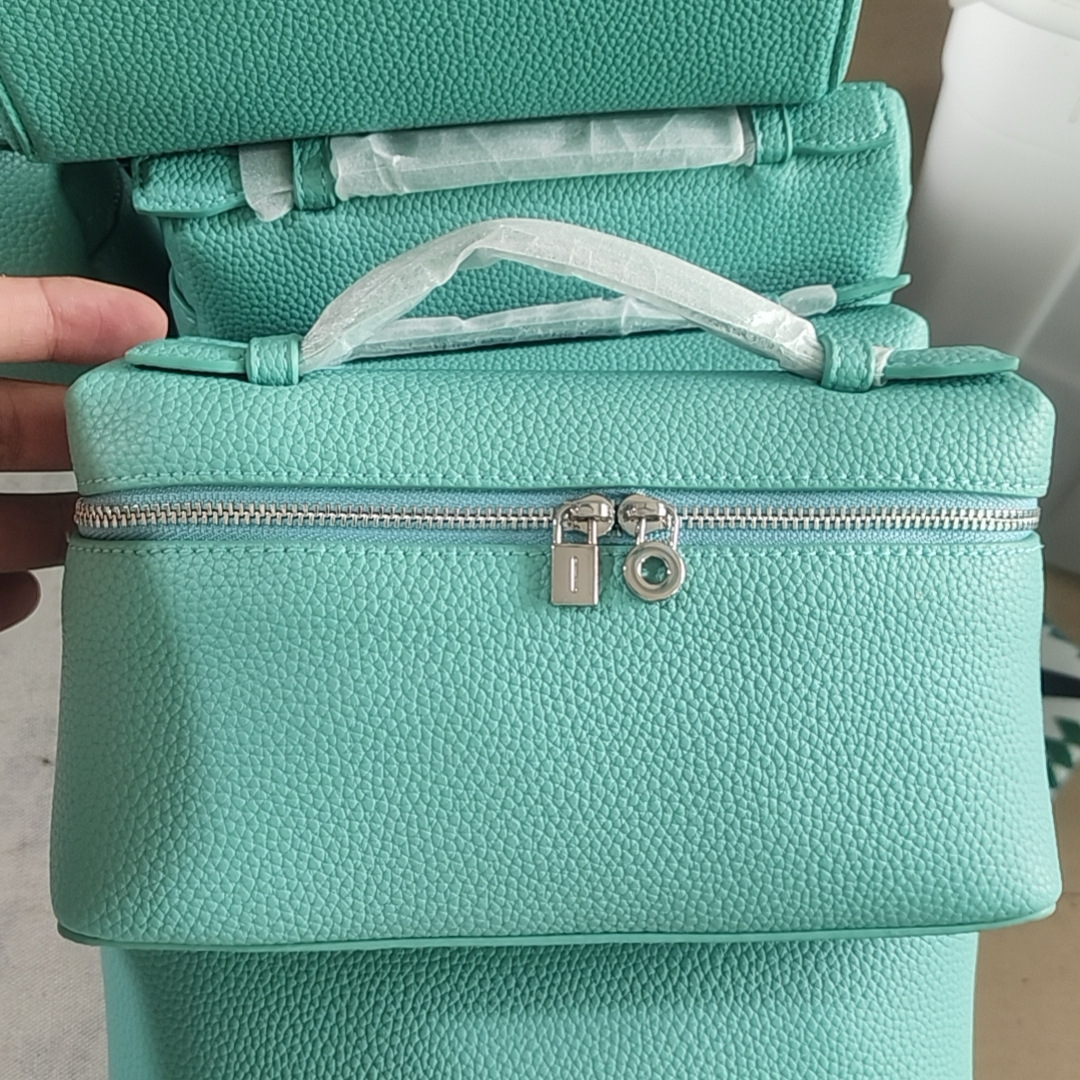 Eucalyptus green [hardware without letters]]