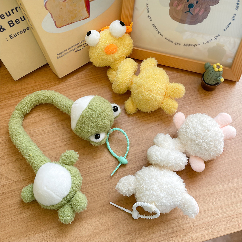 Cartoon long-necked small animal plush toy keychain bag pendant little cotton sheep doll gift Cartoon long-necked small animal plush toy keychain bag pendant little cotton sheep doll gift