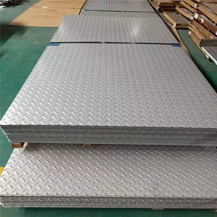 不锈钢花纹板 不锈钢防滑板 304/201/316现货 防滑板批发