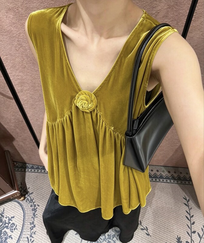 2026 Summer New Style Handmade Three-Dimensional Floral V-Neck A-Line Babydoll Shirt Silk Velvet Sleeveless Top 64 2026 Summer New Style Handmade Three-Dimensional Floral V-Neck A-Line Babydoll Shirt Silk Velvet Sleeveless Top 64