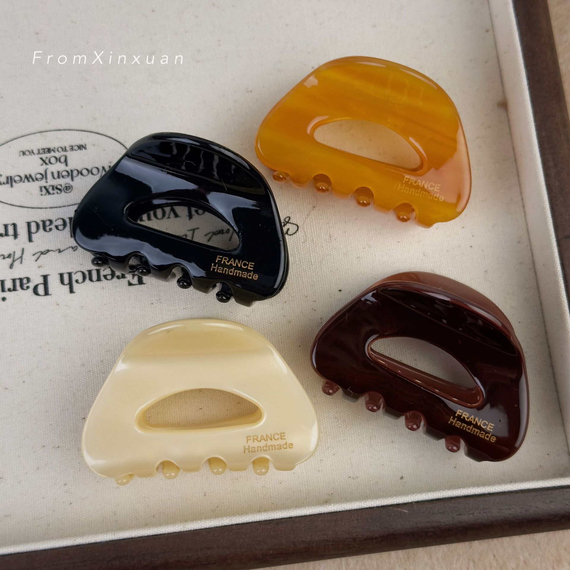 Stile coreano, embricata floreale, superficie curva, texture in acetato, impugnatura piccola, temperamento francese, forcina per capelli semicircolare cava, accessori per capelli_voghion.com
