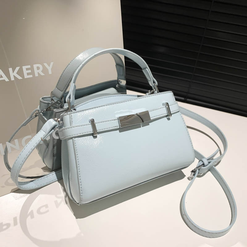 Bolsos populares de este año, primavera y verano 2025, nuevos bolsos de mujer, bolsos de hombro de textura de alta gama, transmisión en vivo del mismo bolso de mensajero