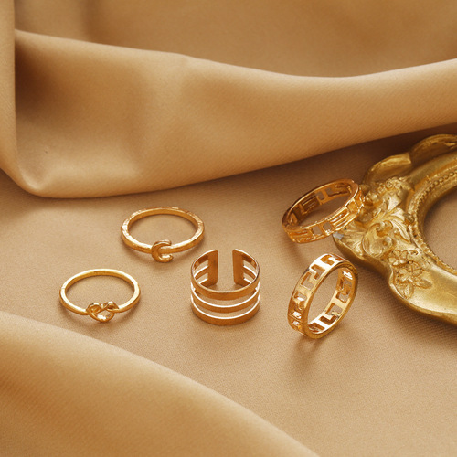 Bestselling Love Heart Ring European and American Engraved Multi-layer Open Finger Ring Crescent Moon Set of 5 Women's Rings