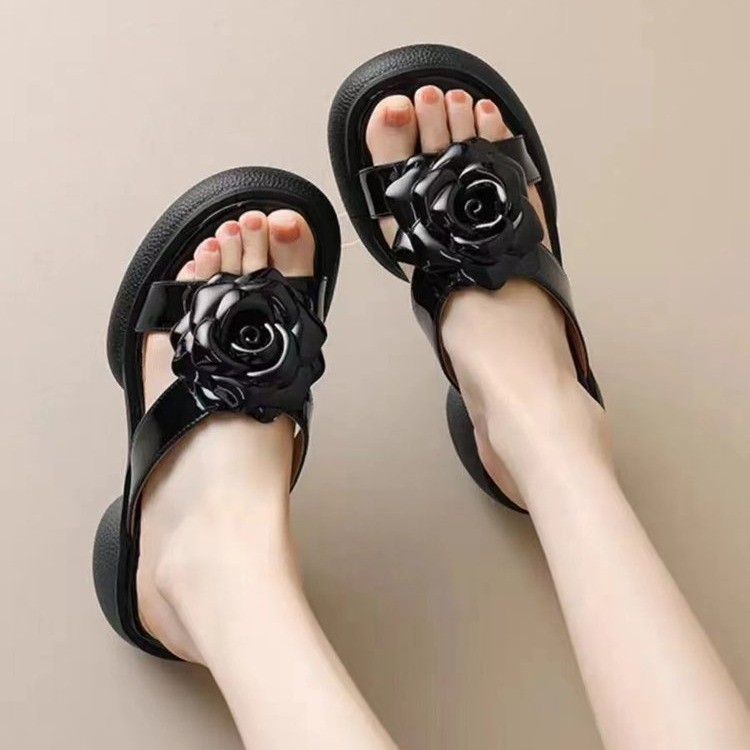 검은색