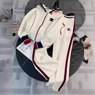 �߶�Ʒ�����e�\�����bŮ��2024�¿�r�֚W؛�Bñ�l��ֱͲѝ�ɼ���