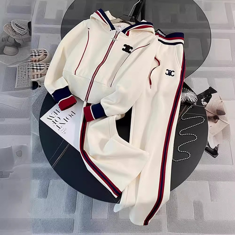 High-end brand casual sports suit women's spring 2024 new fashion European goods hooded sweater straight pants two-piece set High-end brand casual sports suit women's spring 2024 new fashion European goods hooded sweater straight pants two-piece set