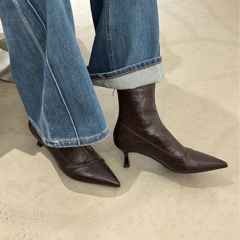 2026 Fall/Winter New French Style Chic Pointed Toe Slim Boots for Women, Vintage Thin Heel Ankle Boots, Elegant Minimalist Martin Boots 2026 Fall/Winter New French Style Chic Pointed Toe Slim Boots for Women, Vintage Thin Heel Ankle Boots, Elegant Minimalist Martin Boots