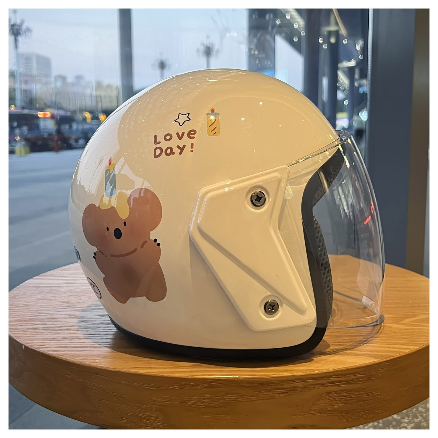 3C National Standard Certified Electric Vehicle Helmet, Men's and Women's Motorcycle Helmet, Four-Season Windproof Universal Cartoon Cute Safety Helmet