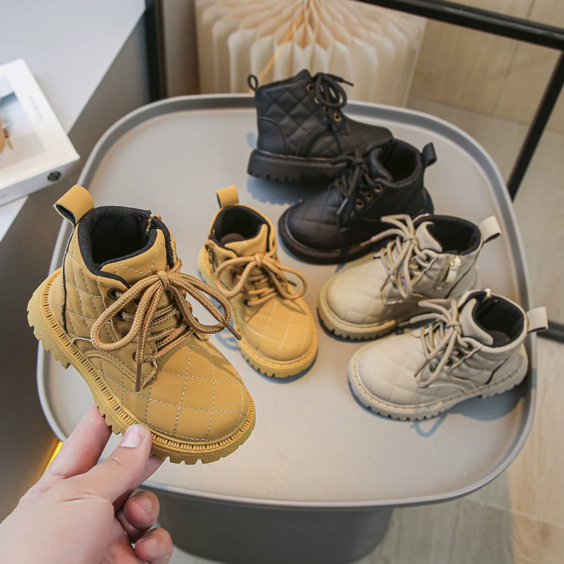 2023 осень и зима Новые корейские модные ботинки Martin для девочек, однотонные короткие сапоги для маленьких и средних детей, одиночные сапоги в британском стиле