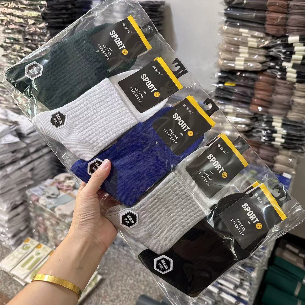 可独立包装诸暨袜子秋冬男士棉袜纯色中筒袜韩系男女运动长袜批发