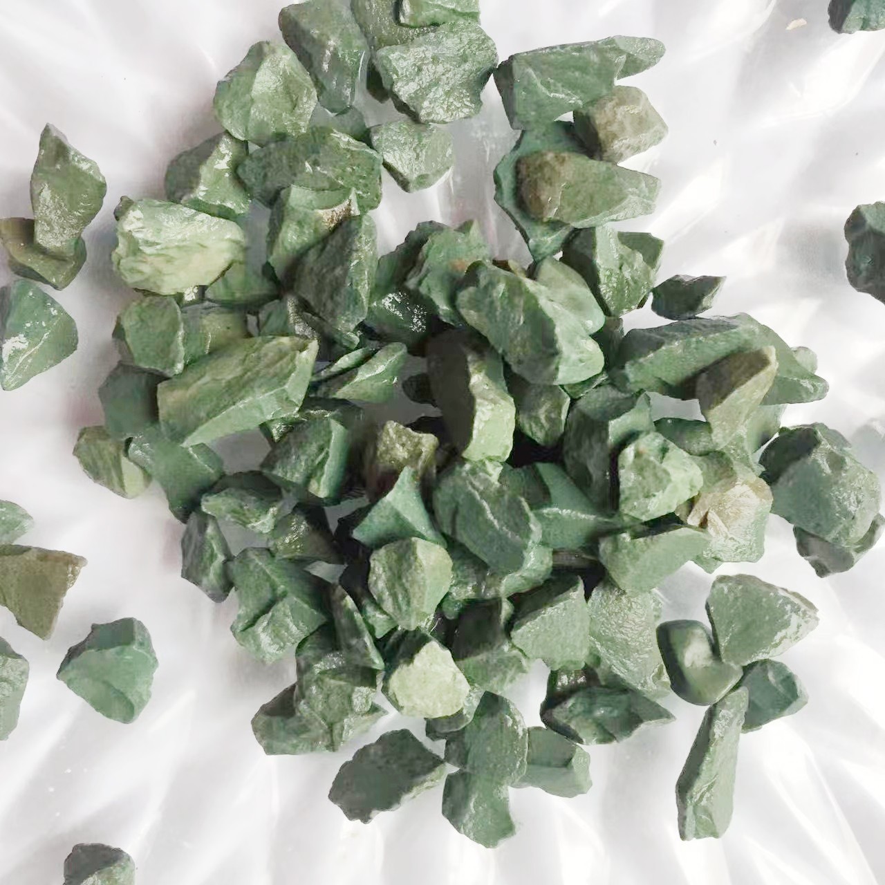 现货供应绿色碎石  公园铺路透水路面用鹅卵石石子 多种规格