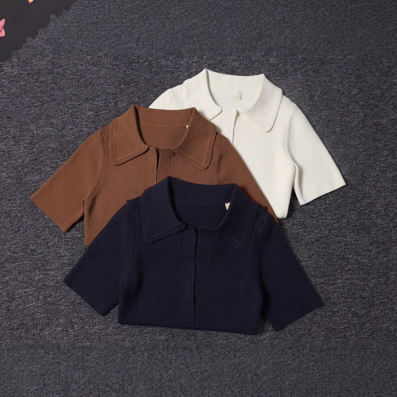 Chunyuan オリジナルフランス SZ ニッチラペルディープ V ネック半袖ポロセータートップ Nanyou 高品質婦人服|undefined