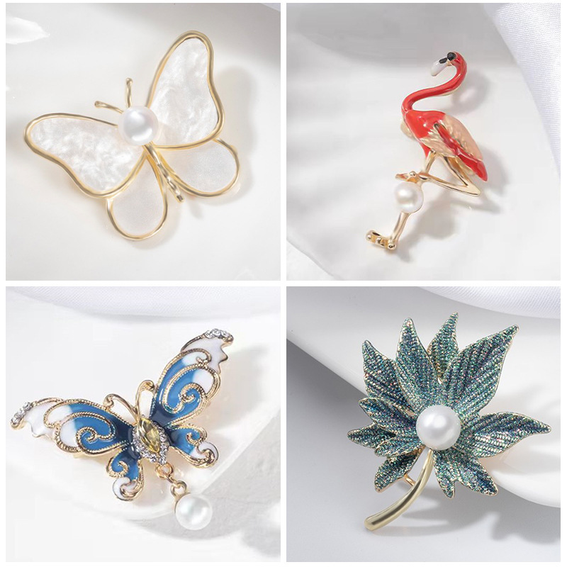Exquisite butterfly brooch women's high-end elegant sweater suit fixed clothes all-match pin factory direct sale wholesale