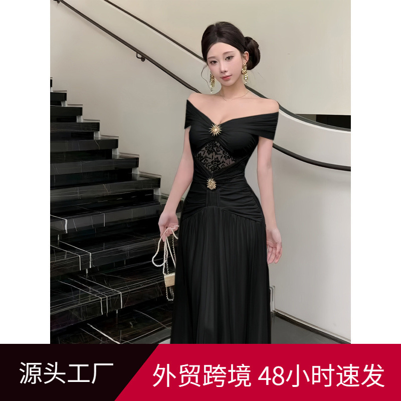 Hepburn-Style Little Black Dress with a High-End Feel, Mature and Elegant One-Shoulder Design, Slim Fit, Bodycon Long Dress, High-End Exquisite Gown Dress