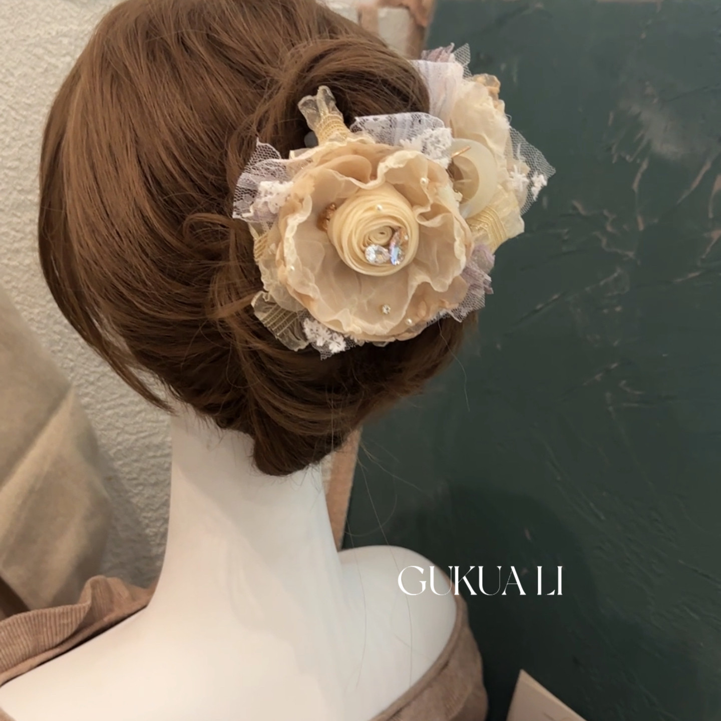 New Chinese-style handmade rose and lace floral hair accessory with a vintage charm, featuring a crab claw clip and a fairy-like touch