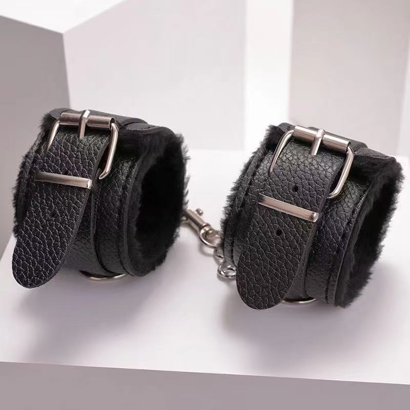 【T79】모피 수갑