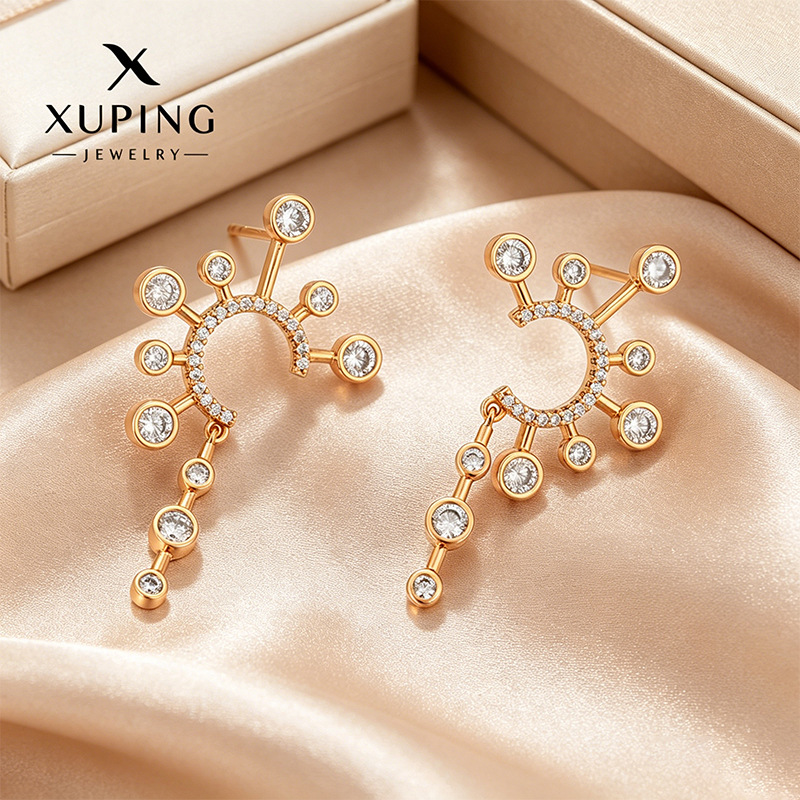 Xuping nicho de diseño estilo retro pernos de cobre chapado 18k personalidad irregular pendientes de orejas al por mayor