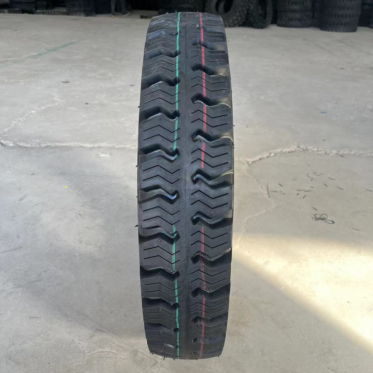 Agricultural Vehicle Tires 400 450 500 550 600-16 14 12 Three-Tire Four-Wheel Vehicle Tractor Tires