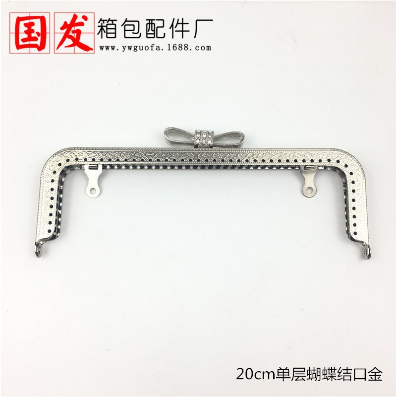 Productos disponibles: 20CM cuadrado en relieve arco de oro buckle