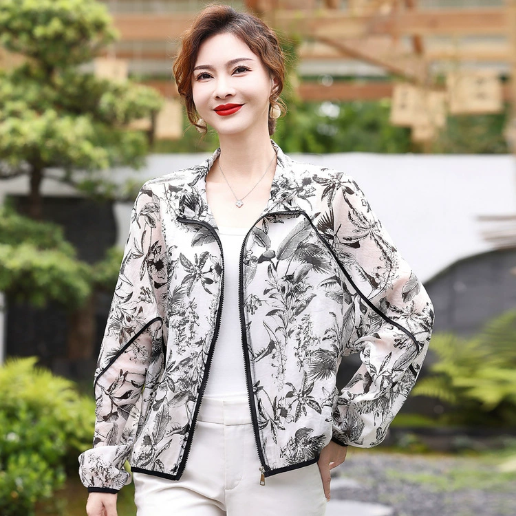 Солнцезащитная одежда для женщин, новинка 2025 года, тонкая дышащая верхняя одежда из ледяного шелка с защитой от УФ-лучей, свободная солнцезащитная одежда, уличная затеняющая одежда