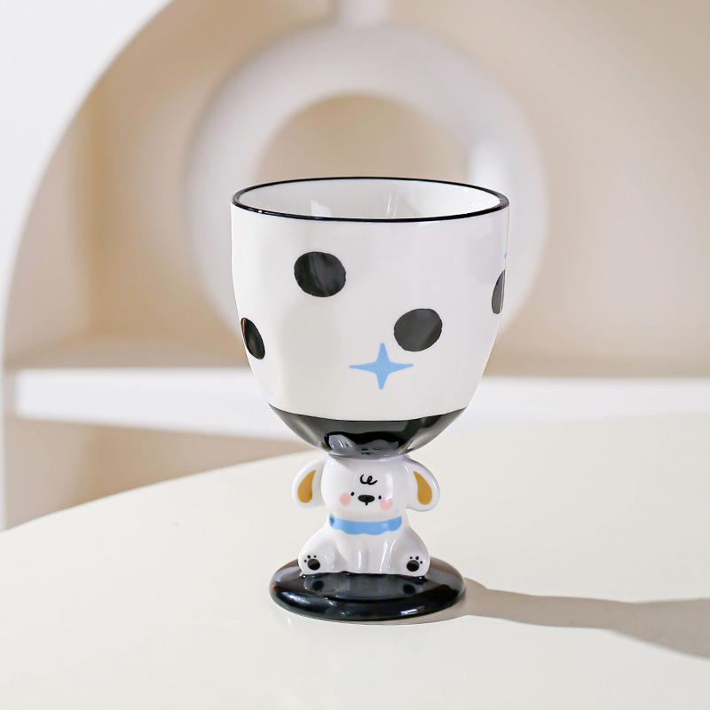 Cerámica de alto valor pintada a mano adorable cachorro taza de pie alto pareja taza de marca regalo de cumpleaños taza de agua para chicas