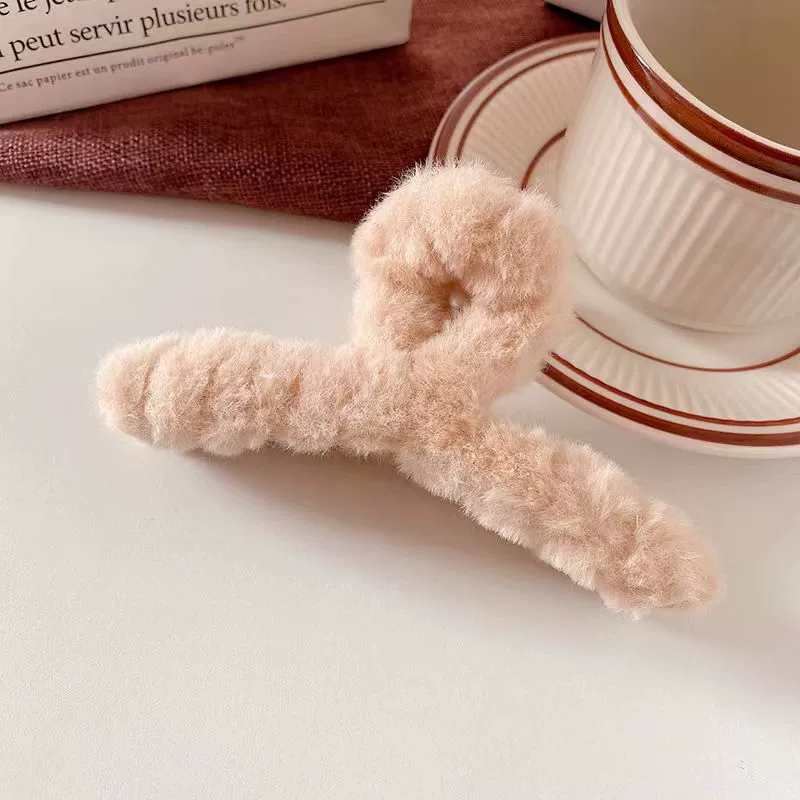 Заколка-гак для волос (crab pin), искусственный мех плюш, размеры 8–14 см, ассортимент цветов