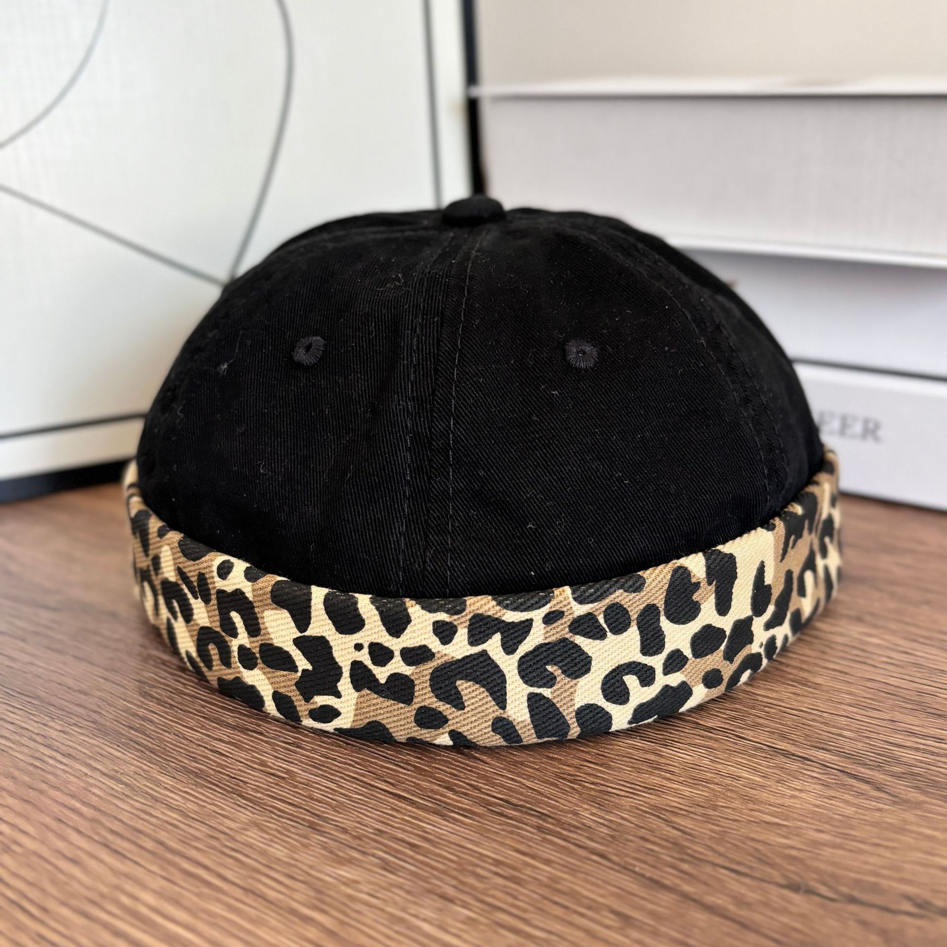 Leopard print landlord hat-black