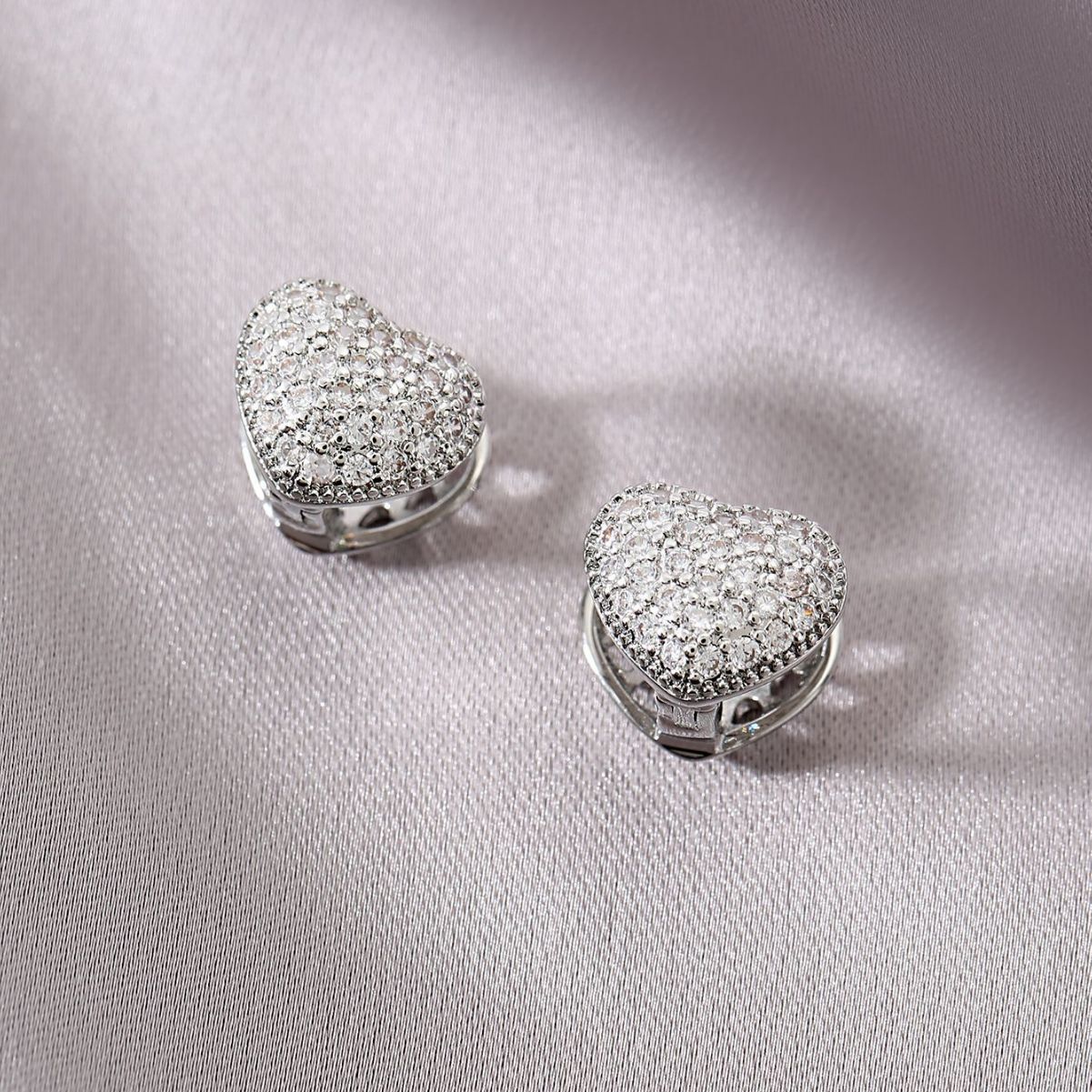 Copper Material 1 Pair Elegant Simple Style Heart Shape Copper Zircon Hoop Earrings