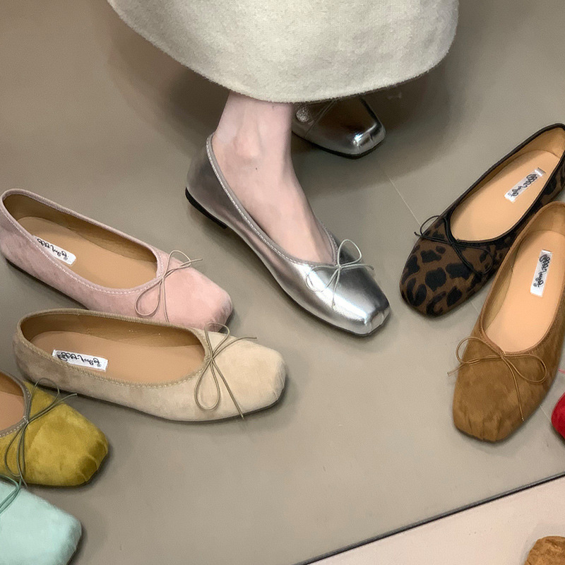 Flat Shallow Bowknot Women's Shoes 2025 New Evening Style Ballet Shoes Grandma Shoes Soft Sole Loafers