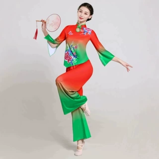 新款广场舞演出服中国风扇子舞秧歌舞蹈服中老年古典舞表演服套装