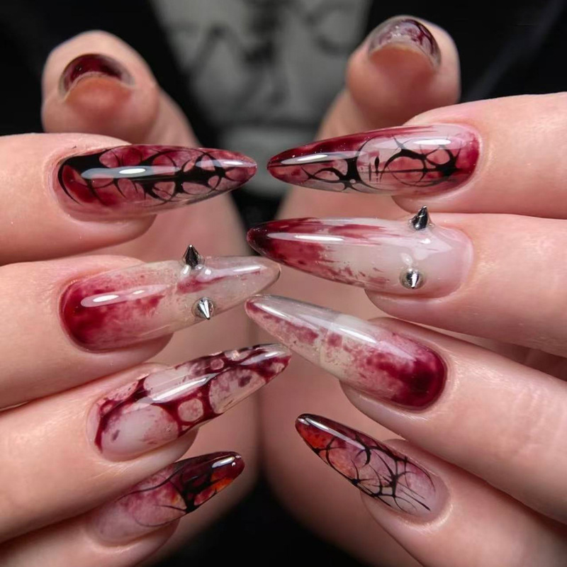 Halloween blood scratch graffiti design nail decorations, wearable nails, manicure nail pieces, cross-border fake nails, nail tips Halloween blood scratch graffiti design nail decorations, wearable nails, manicure nail pieces, cross-border fake nails, nail tips