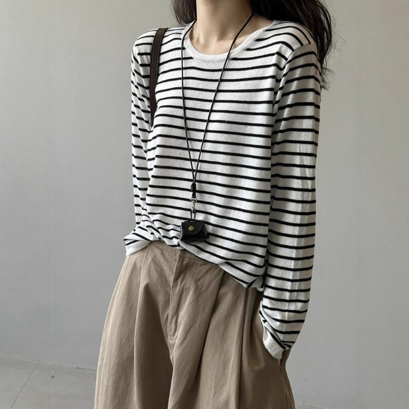 Korean Basic Versatile Pure Cotton Black and White Striped Round Neck T-Shirt for Women, Autumn Loose Long-Sleeve Base Ins Top