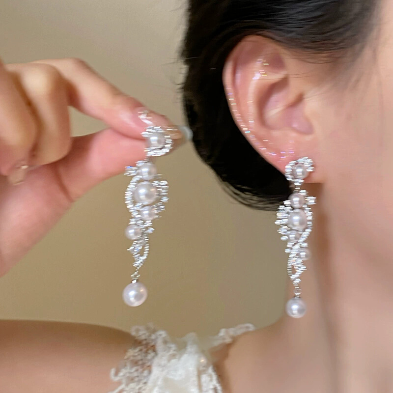 Brincos de zircônia e pérola com borla, leves, luxuosos, de nicho francês, com temperamento refinado, estilo férias, acessórios versáteis._voghion.com
