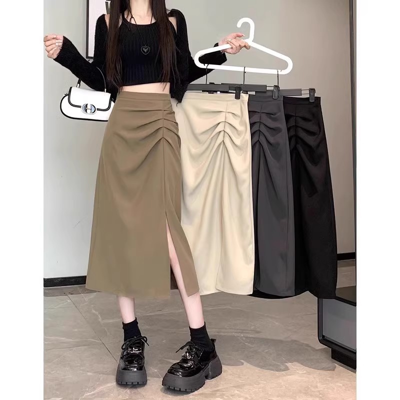 French-style slit midi skirt for women, new spring and autumn 2026 style, high-waisted, slimming A-line bodycon long skirt.