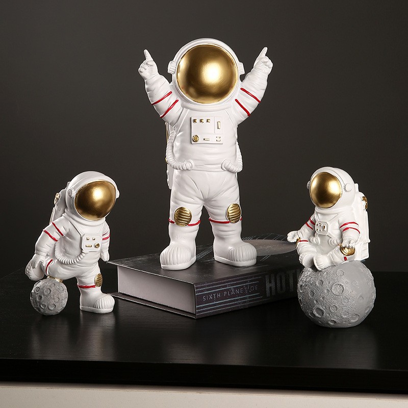 Astronaut Series Resin Ornaments Home Living Room Counter Coffee Table Model Room Decorations Shooting Props