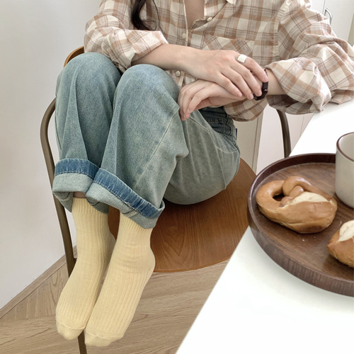 Socks for women in autumn and winter double needle thick thread pile socks Japanese style ins style women's socks versatile slimming vertical stripes mid-tube socks