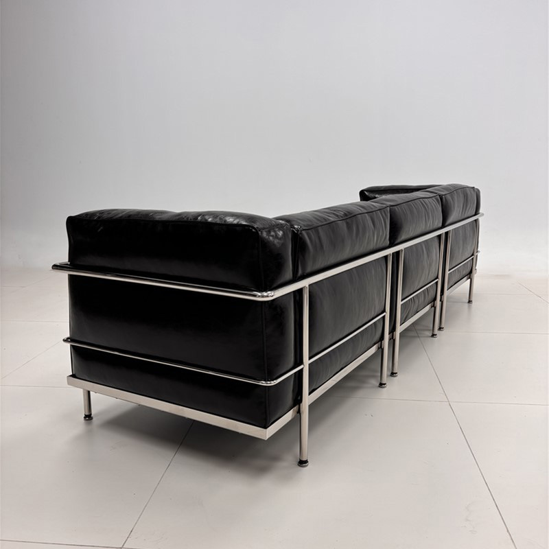 Corbusier italiano LC3 sofá de cuero simple sofá de línea recta medieval negro sofá de cuero de cera de aceite
