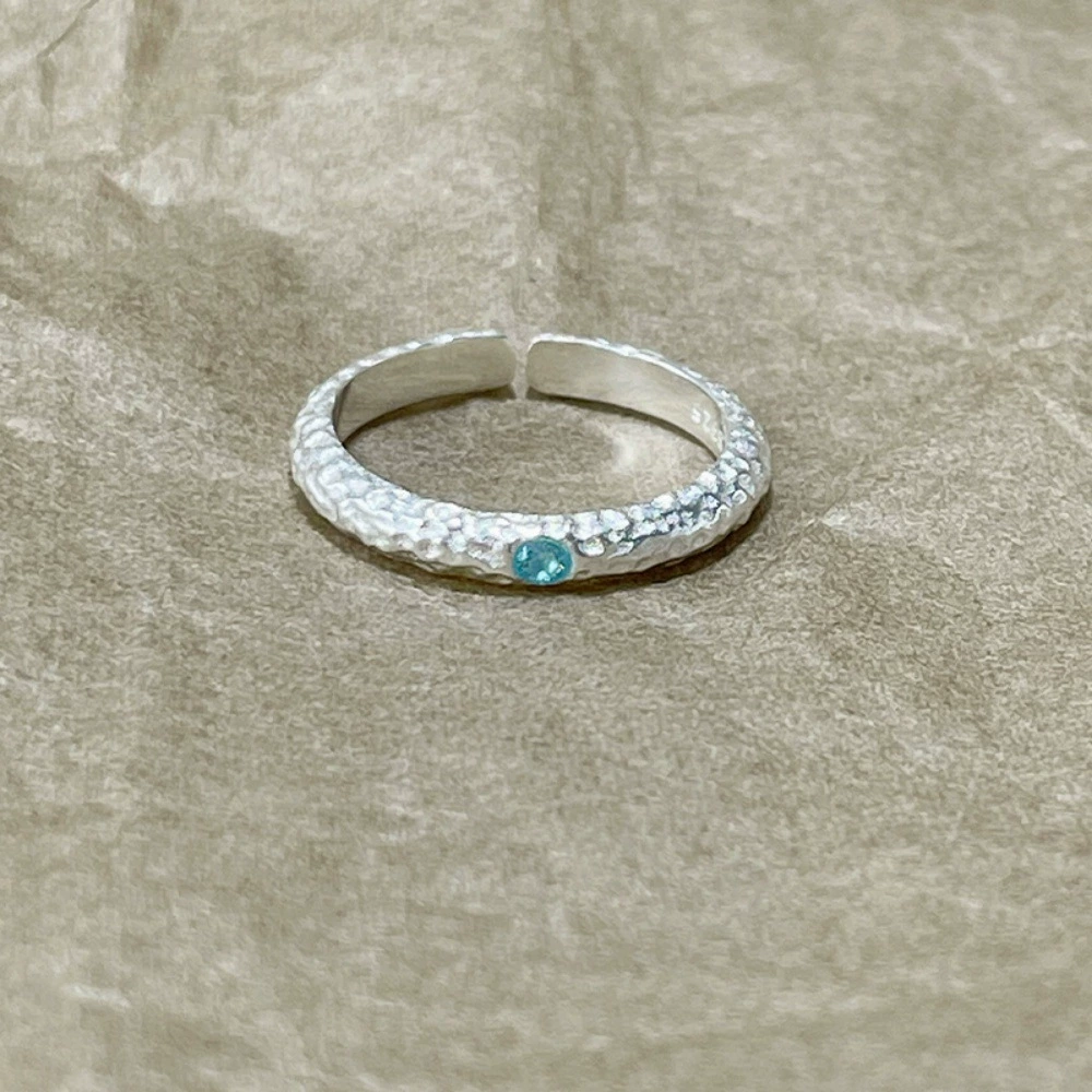 Кольцо 925 пр. серебро, gem-акцент, благородная лёгкая отделка высокого качества