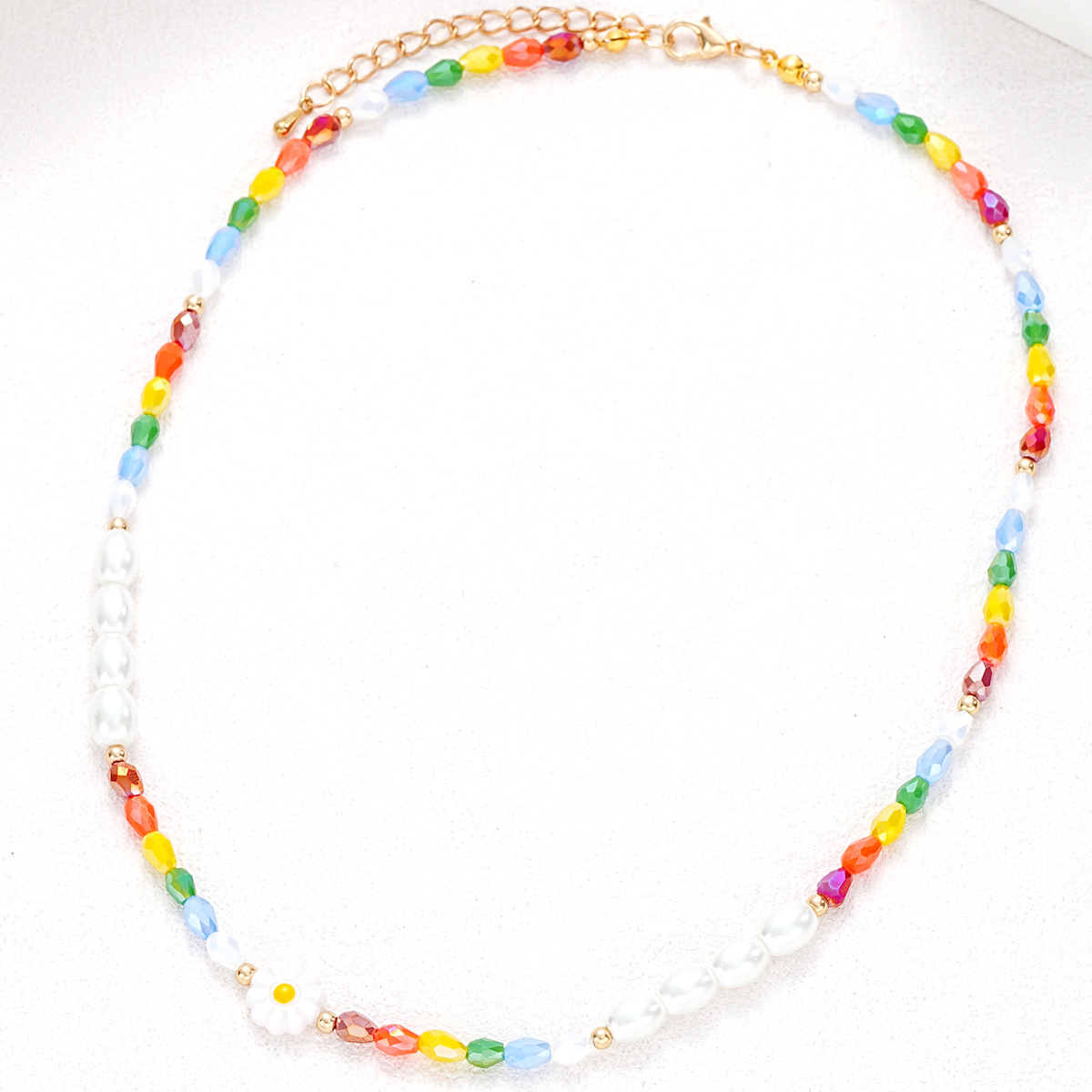 Nouveau collier de marguerite de perles de couleur dopamine, frais et mignon, design Xiaozhong d'été pour femme, chaîne de clavicule de haute qualité_voghion.com