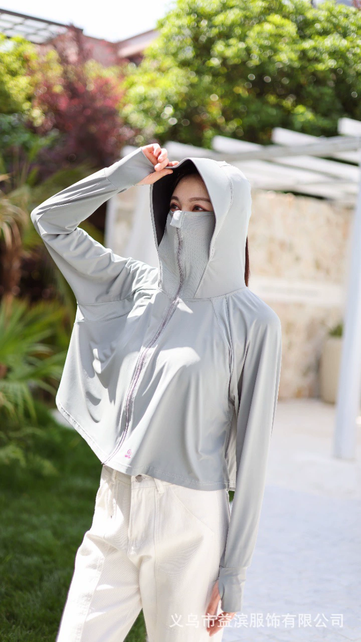 Красивая Silk солнцезащитная одежда с капюшоном, тонкая спортивная летняя мужская длинная куртка