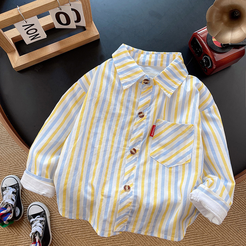 Camisas de mangas largas para niños primavera y otoño 2025 nueva ropa de otoño para hombres camisa cardigan de otoño abrigo delgado