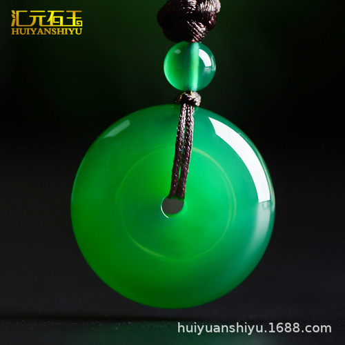 Brazilian ice-transparent green chalcedony fluorescent Guanyin Buddha pendant agate jade jade safety buckle leaf pendant live model