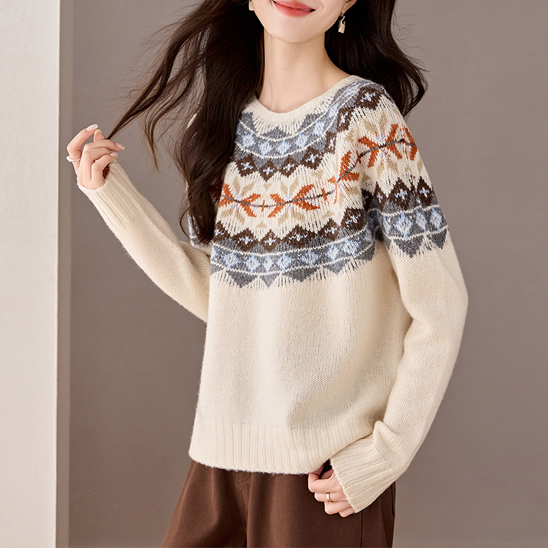 费尔岛系列！低圆领宽松羊毛针织衫女冬季2025新款简约时尚打底衫