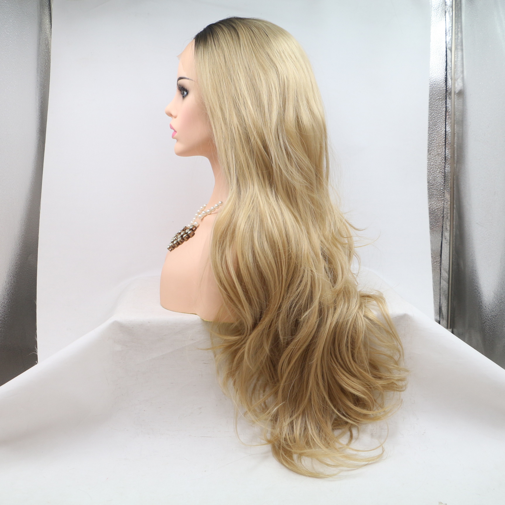 NEWLOOK 2021 Encaje pequeño antes del rollo Fibra química Gancho de media mano Medio tejido Moda europea y americana Comercio exterior