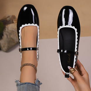 ���Q��a�¿�^ײɫ��߅һ�ֿۜ\�چ�Ьƽ�״ָ�������ЬŮ�F؛