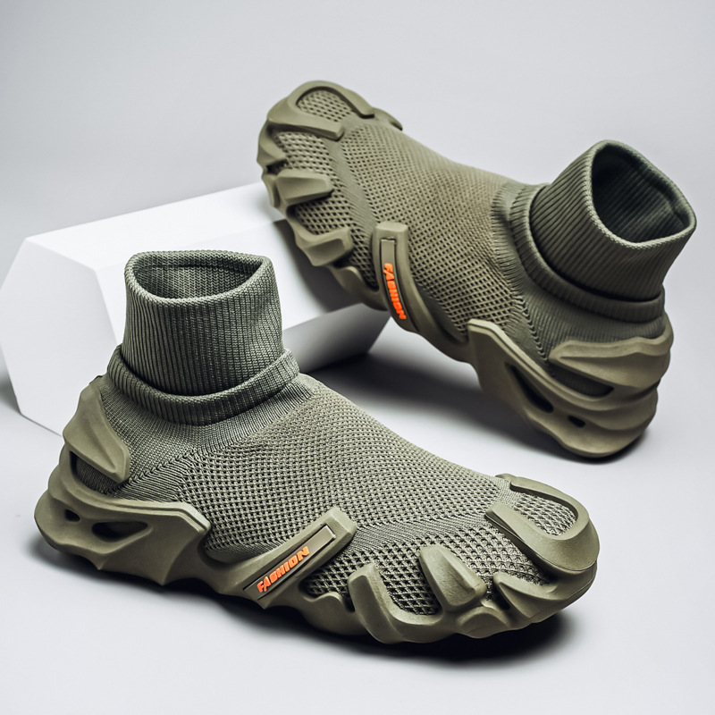 Zapatos de hombre transfronterizos 2025, nuevos zapatos de verano transpirables, calcetines de malla, zapatos deportivos de hombre delgados, zapatos casuales suaves