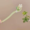 Green Chinese hairpin, orchid