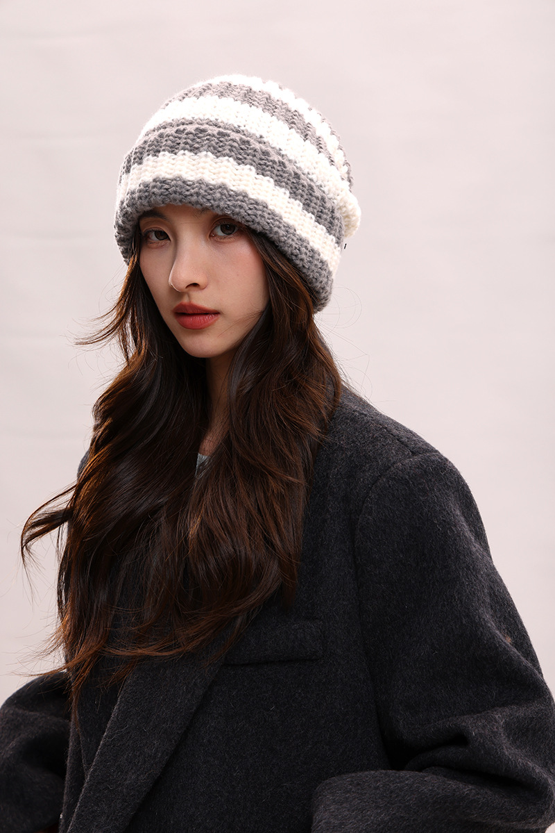 Cappello a sacco con viso a righe grande circonferenza della testa cappello di lana per le donne in autunno e inverno, viso piccolo, caldo lavorato a maglia freddo_voghion.com