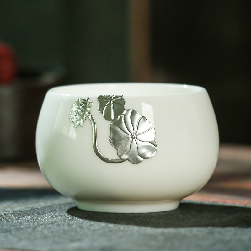 흰 도자기 연꽃 운