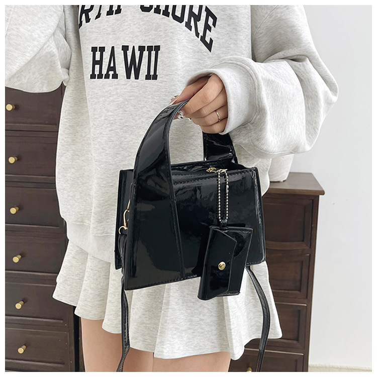 384g Weight Zipper Closure Type Single Shoulder Strap, Top Handle Strap Type Crossbody Bag Bags Type Daily Occasion Pu Leather Material Solid Color Pattern All Seasons Season Women's Gender Classic Style Style Square Shape Small Size Women's Small Pu Leather Solid Color Classic Style Square Zipper Crossbody Bag 7